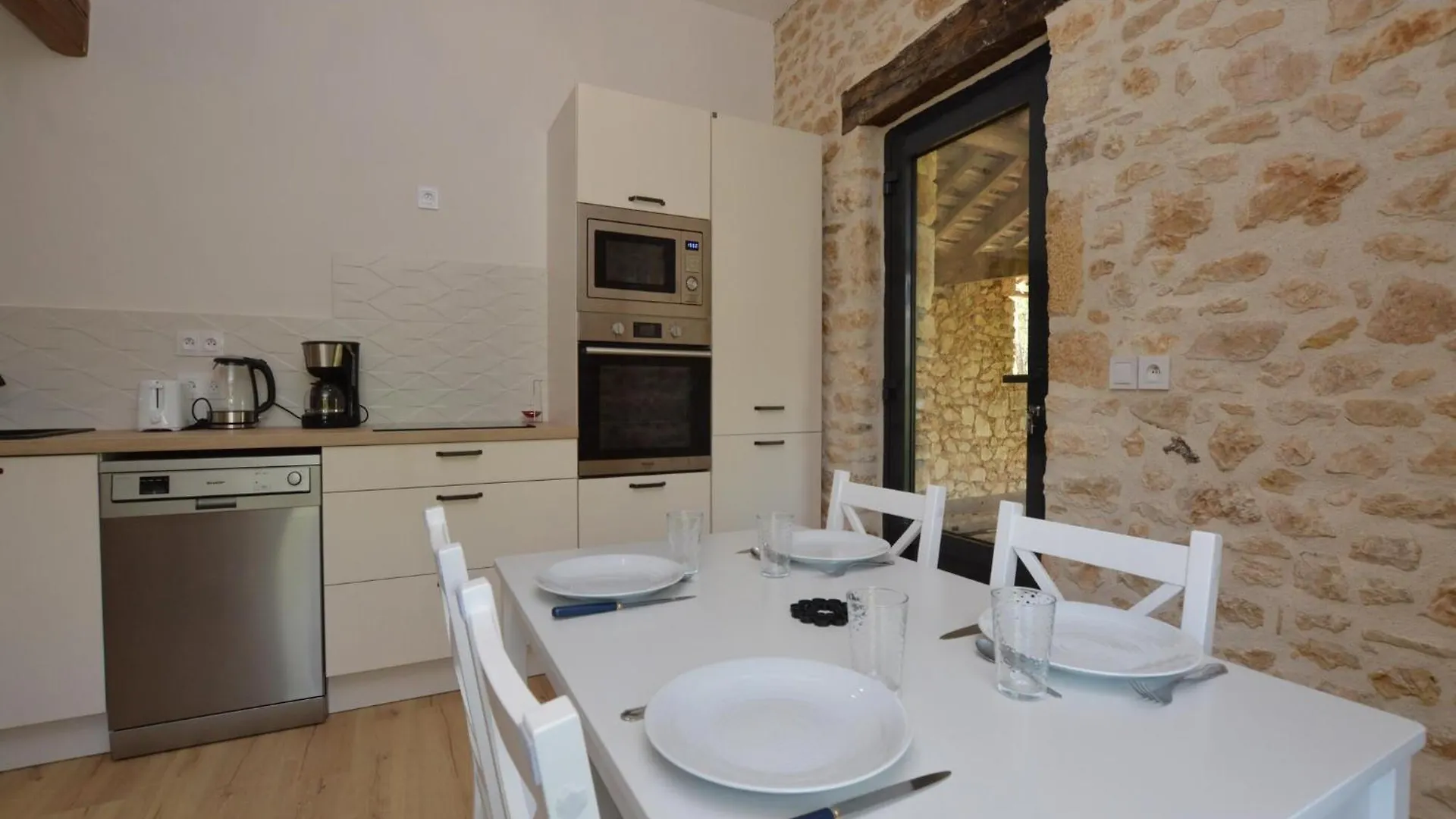 Tranquil Holiday Home In Soturac With Pool 0*,  فرنسا