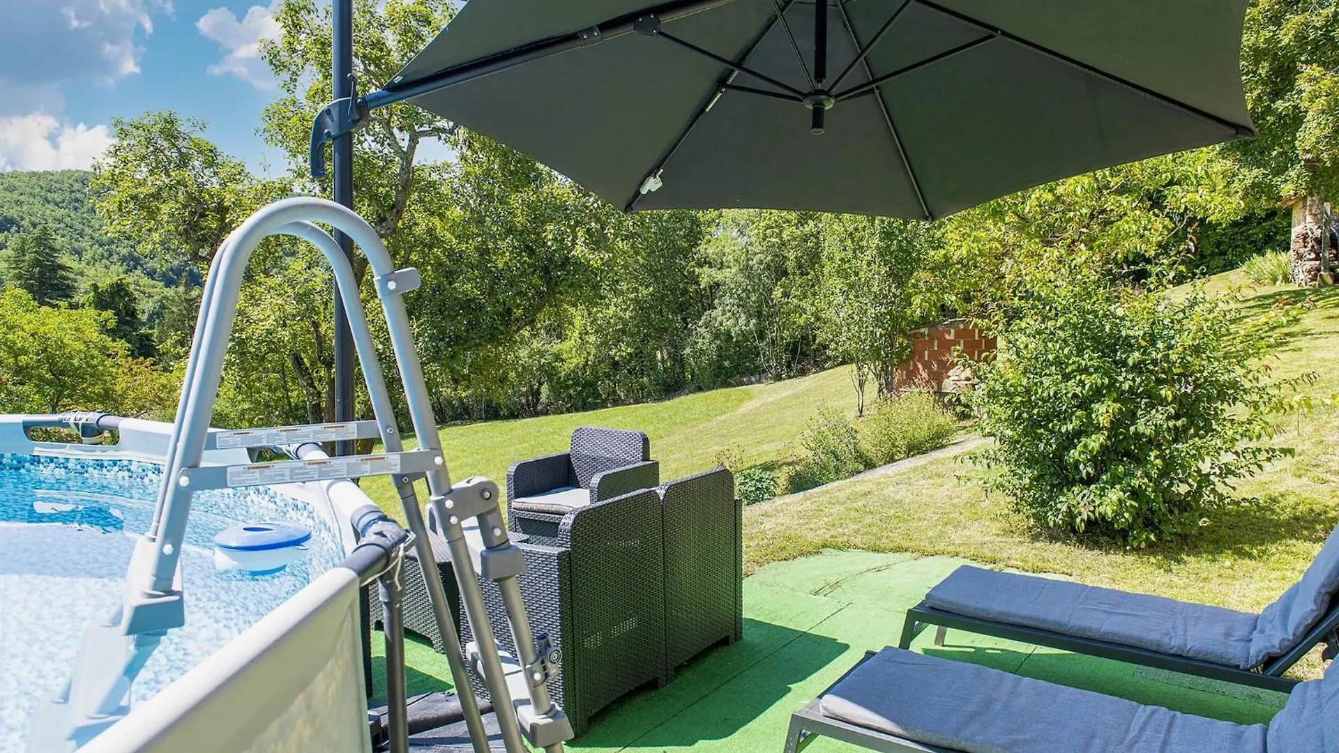 Tranquil Holiday Home In Soturac With Pool