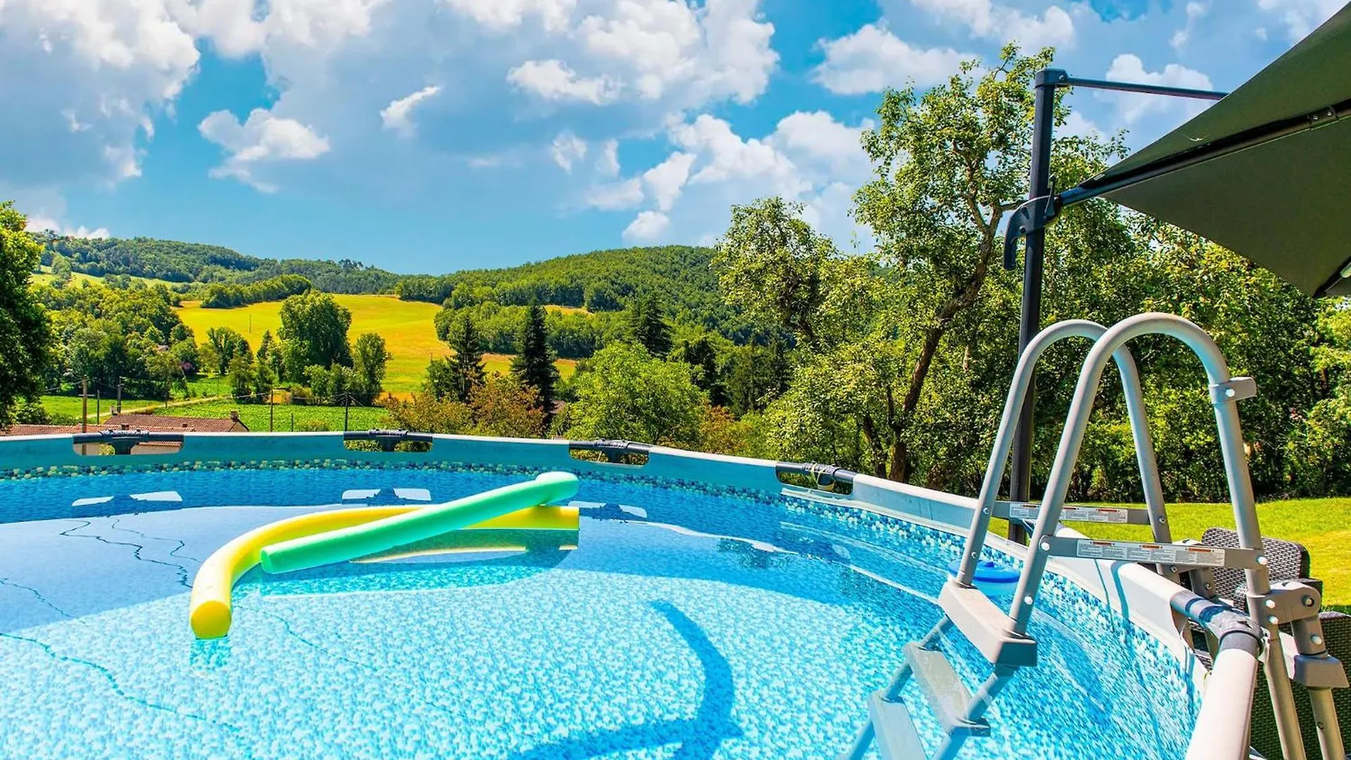Tranquil Holiday Home In Soturac With Pool