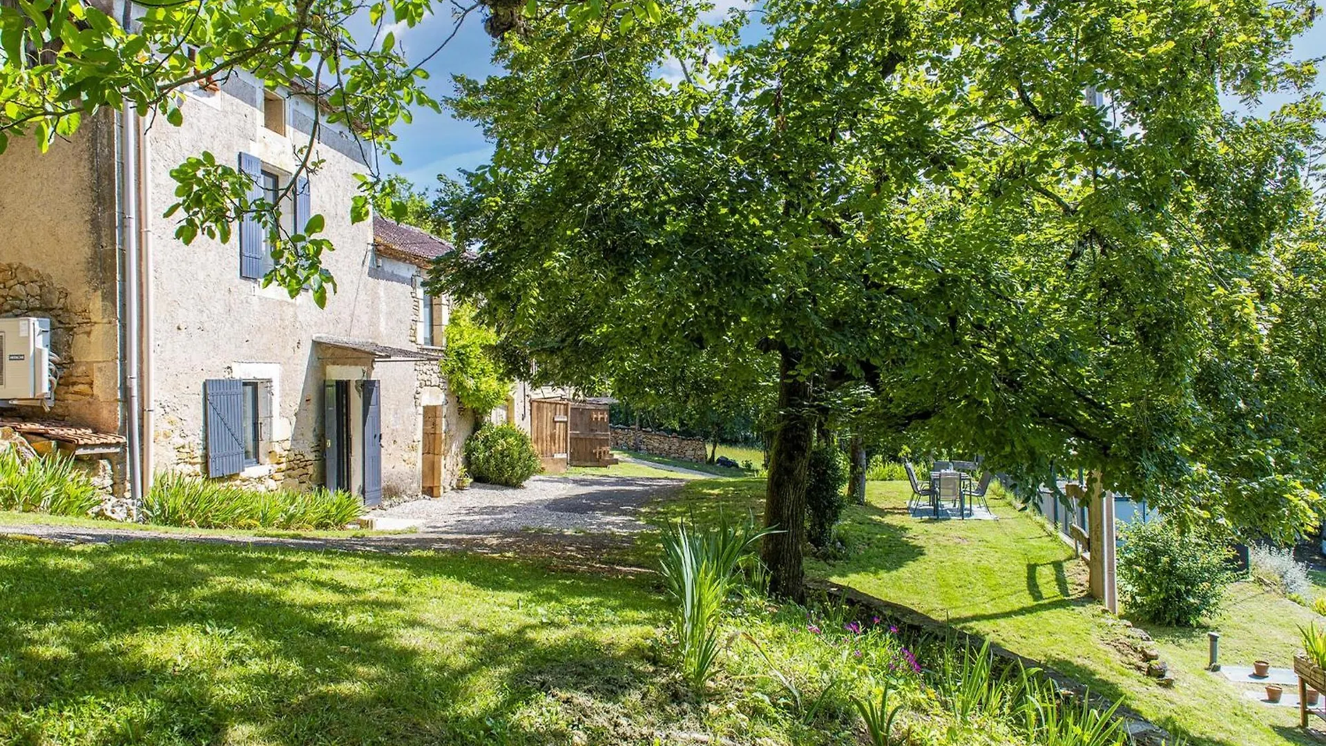 Tranquil Holiday Home In Soturac With Pool